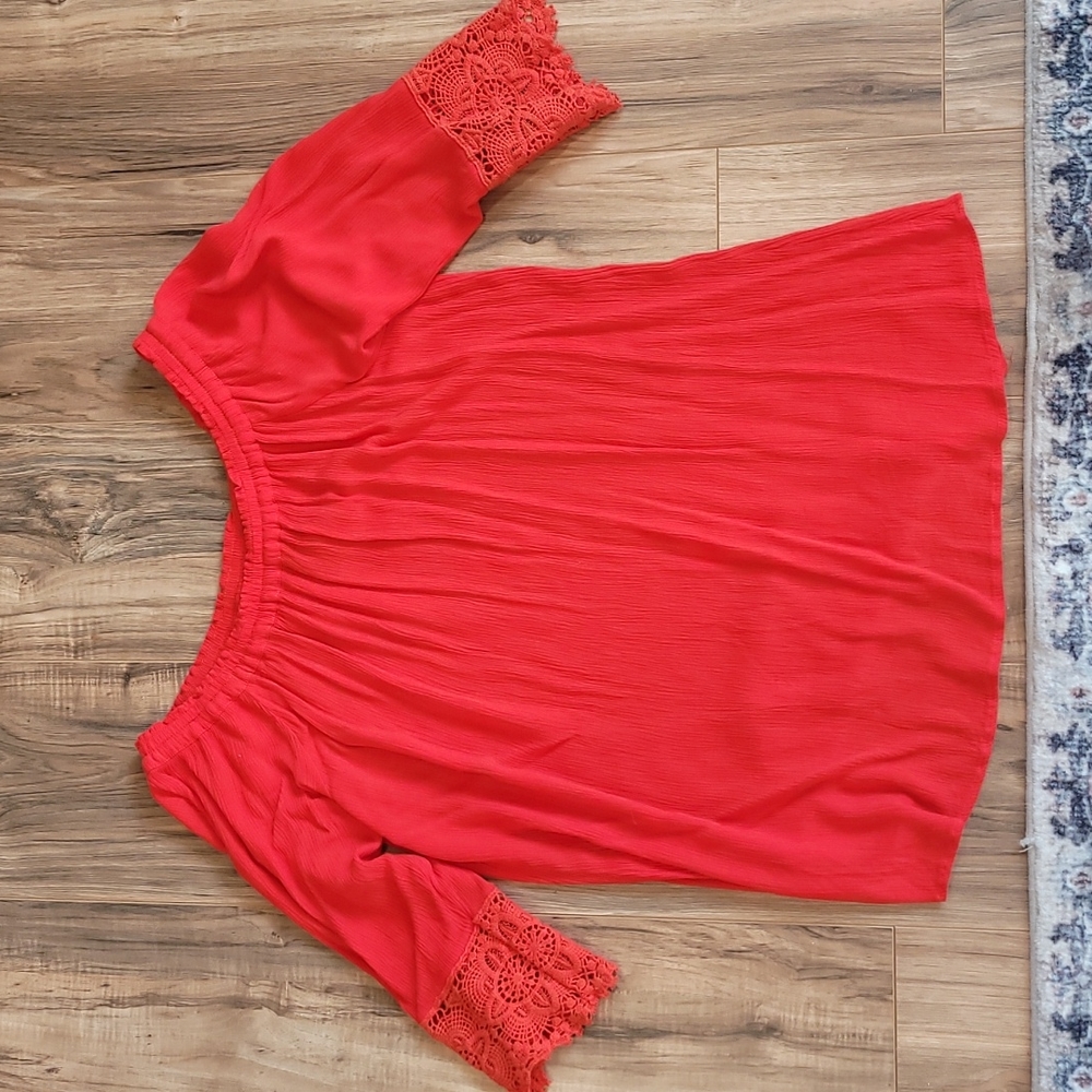Fun Red Top